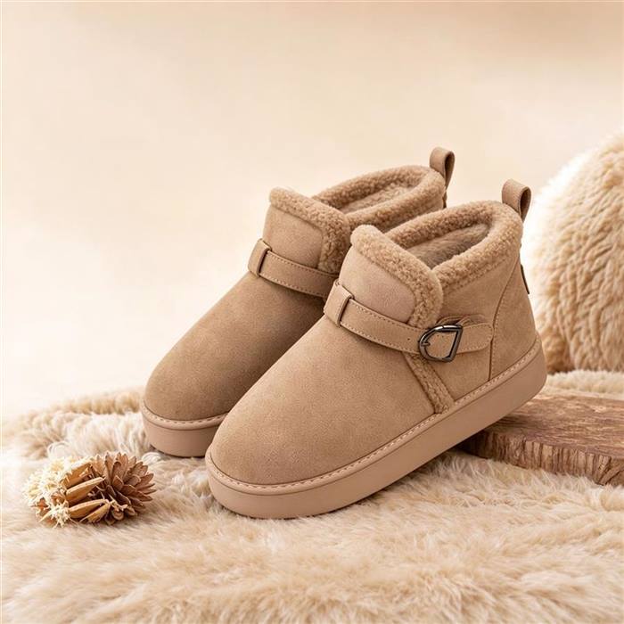 Snowboots aus Plüsch